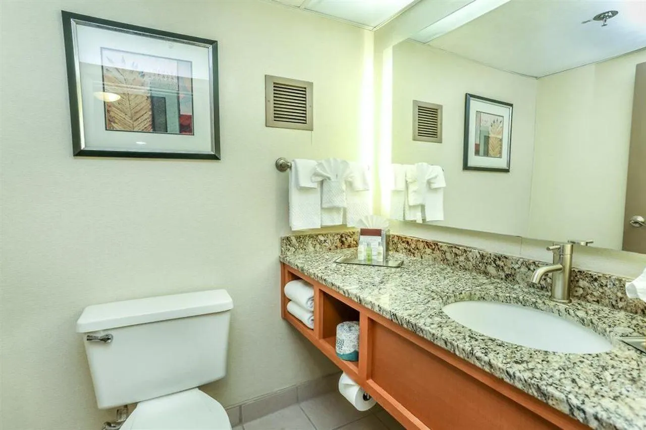 Doubletree By Hilton Virginia Beach 4*,  United States